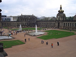 Dresden_Zwinger.jpg